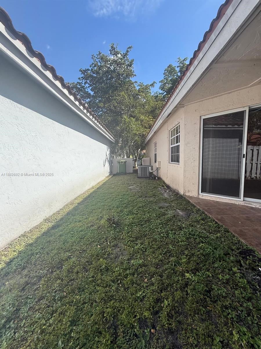 COUNTRY ISLES GARDEN HOMES - Residential