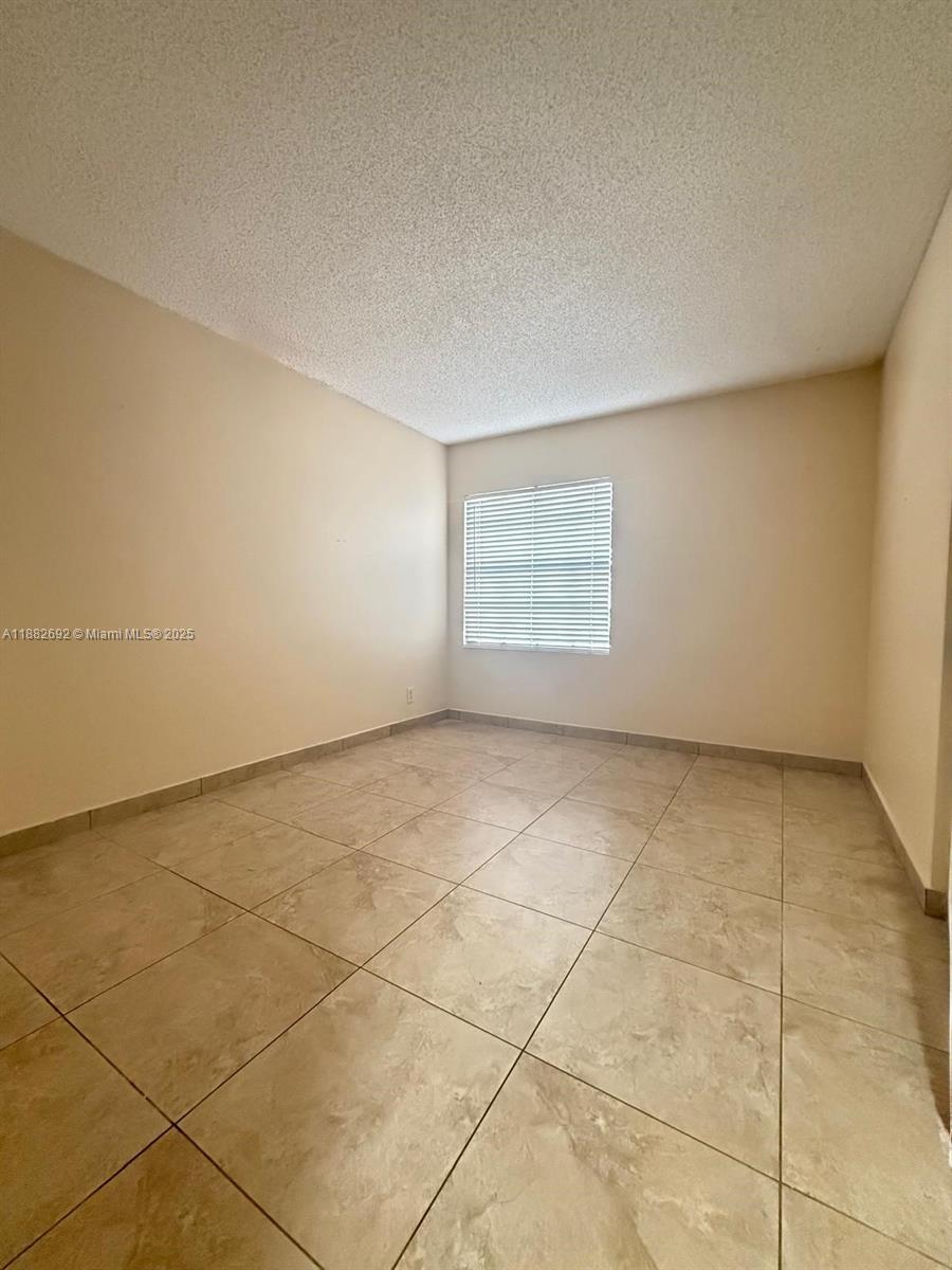 COUNTRY ISLES GARDEN HOMES - Residential