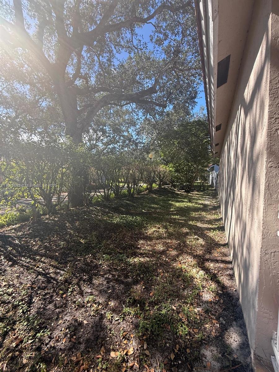 COUNTRY ISLES GARDEN HOMES - Residential