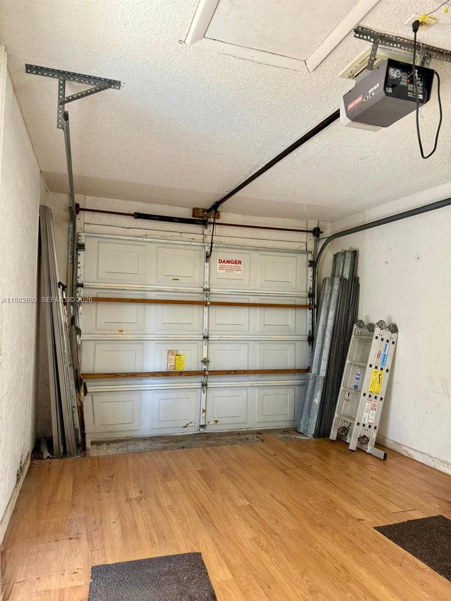 COUNTRY ISLES GARDEN HOMES - Residential