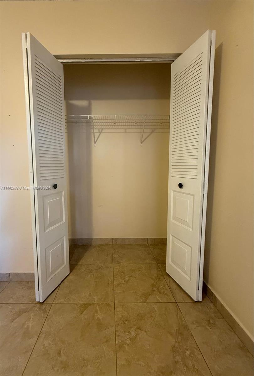 COUNTRY ISLES GARDEN HOMES - Residential