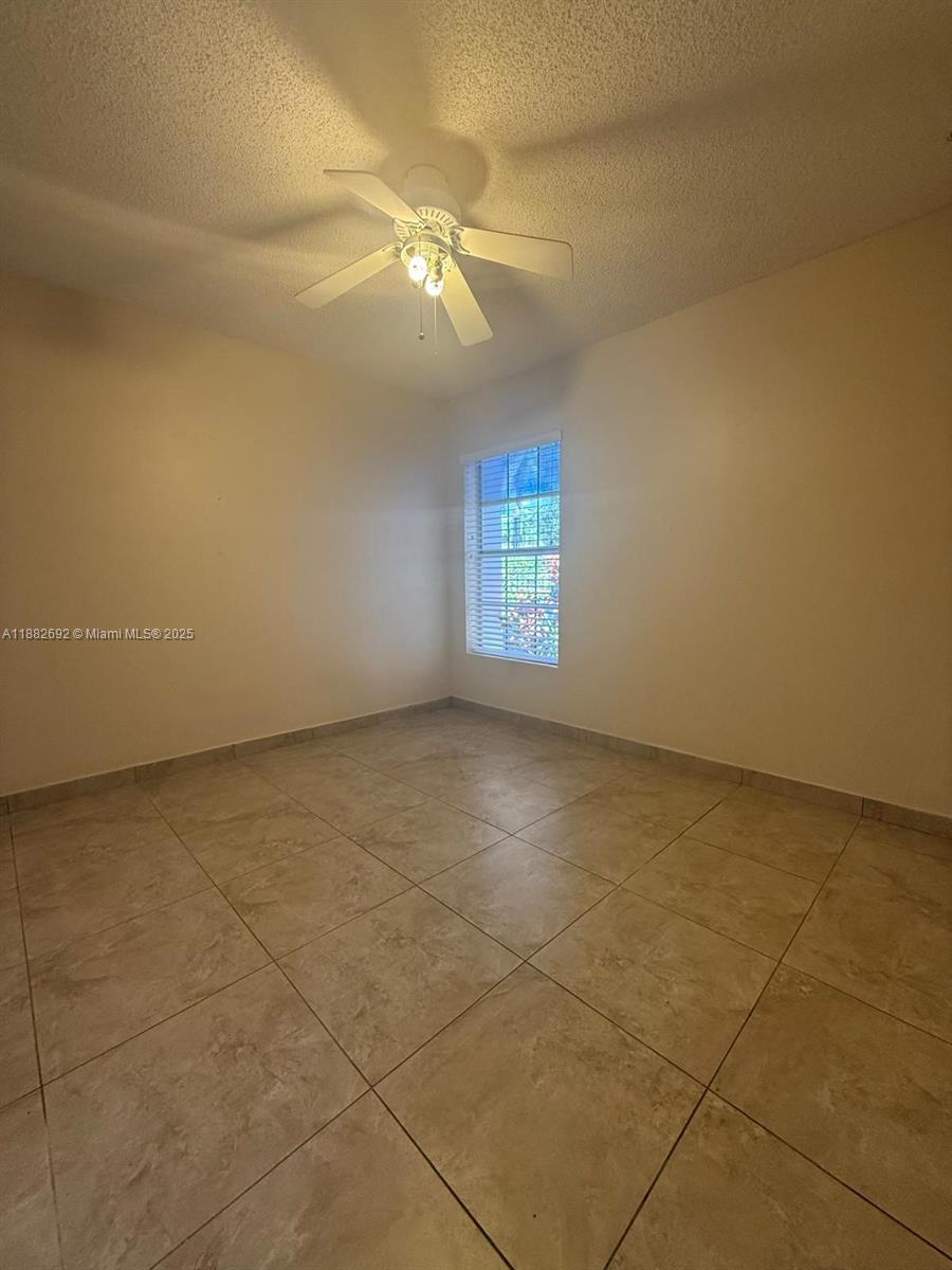 COUNTRY ISLES GARDEN HOMES - Residential