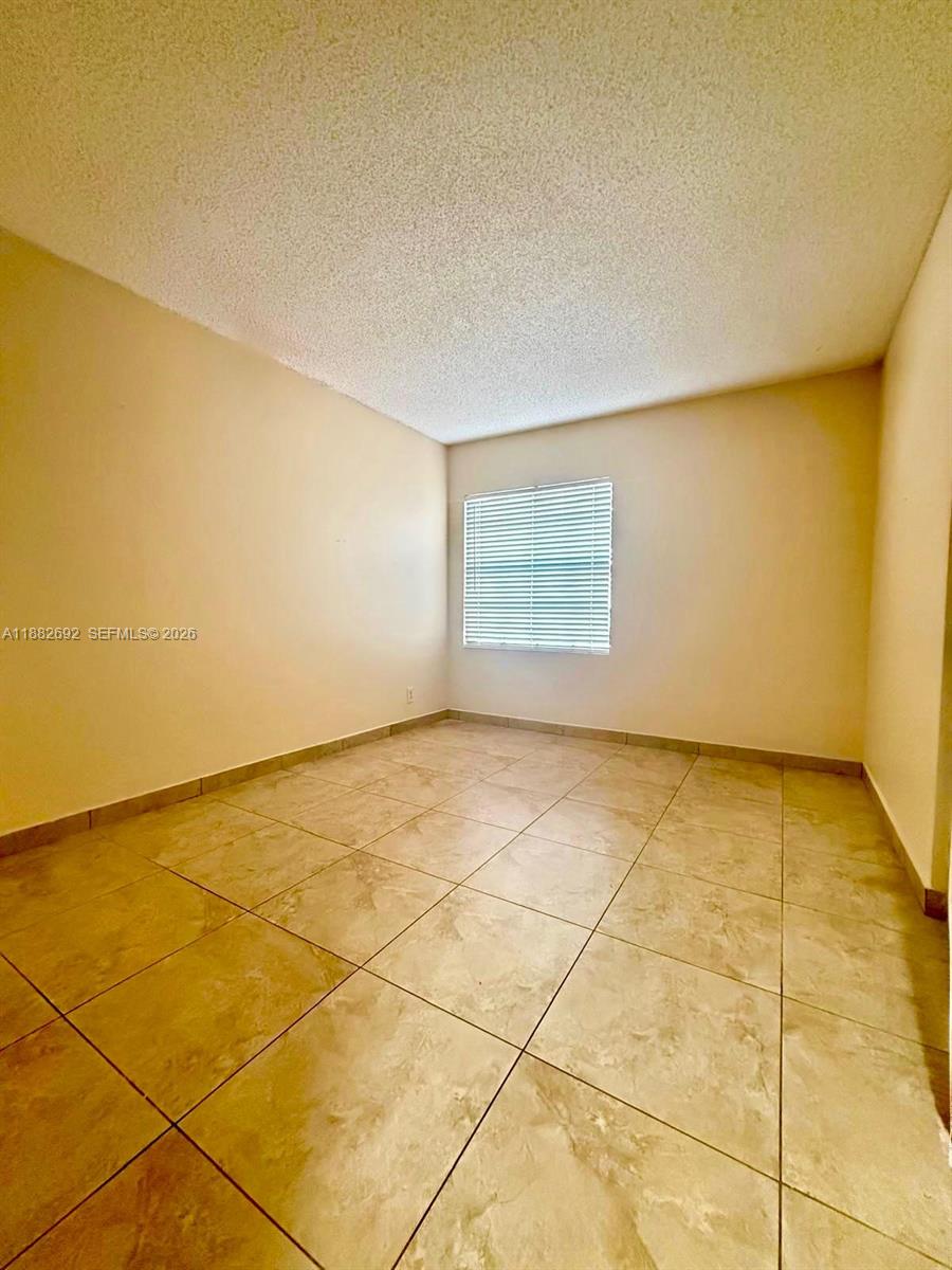 COUNTRY ISLES GARDEN HOMES - Residential