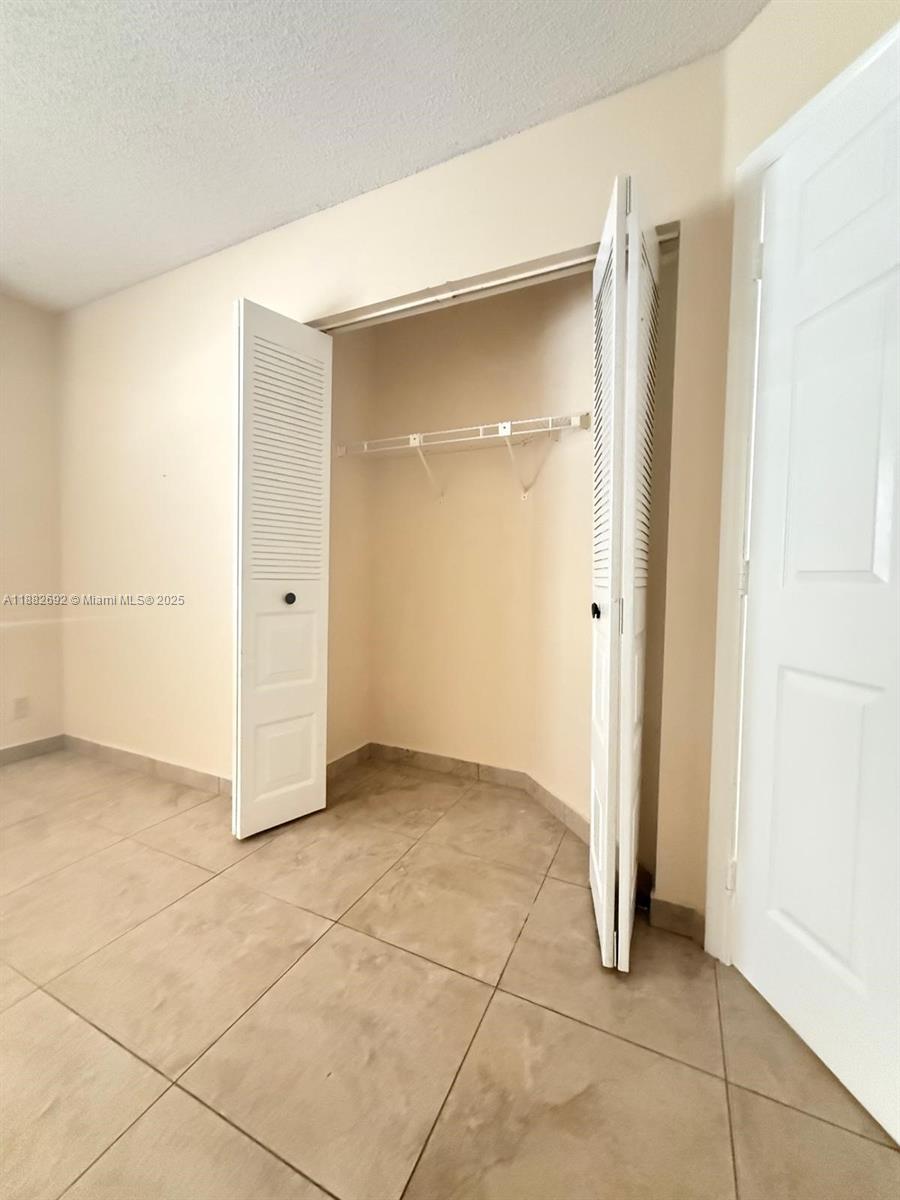 COUNTRY ISLES GARDEN HOMES - Residential