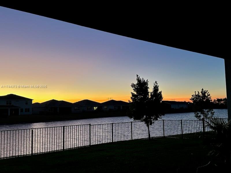 10183 SW Orana Dr, Port St. Lucie, FL, 34987/$554,900 4 10183 SW Orana Dr