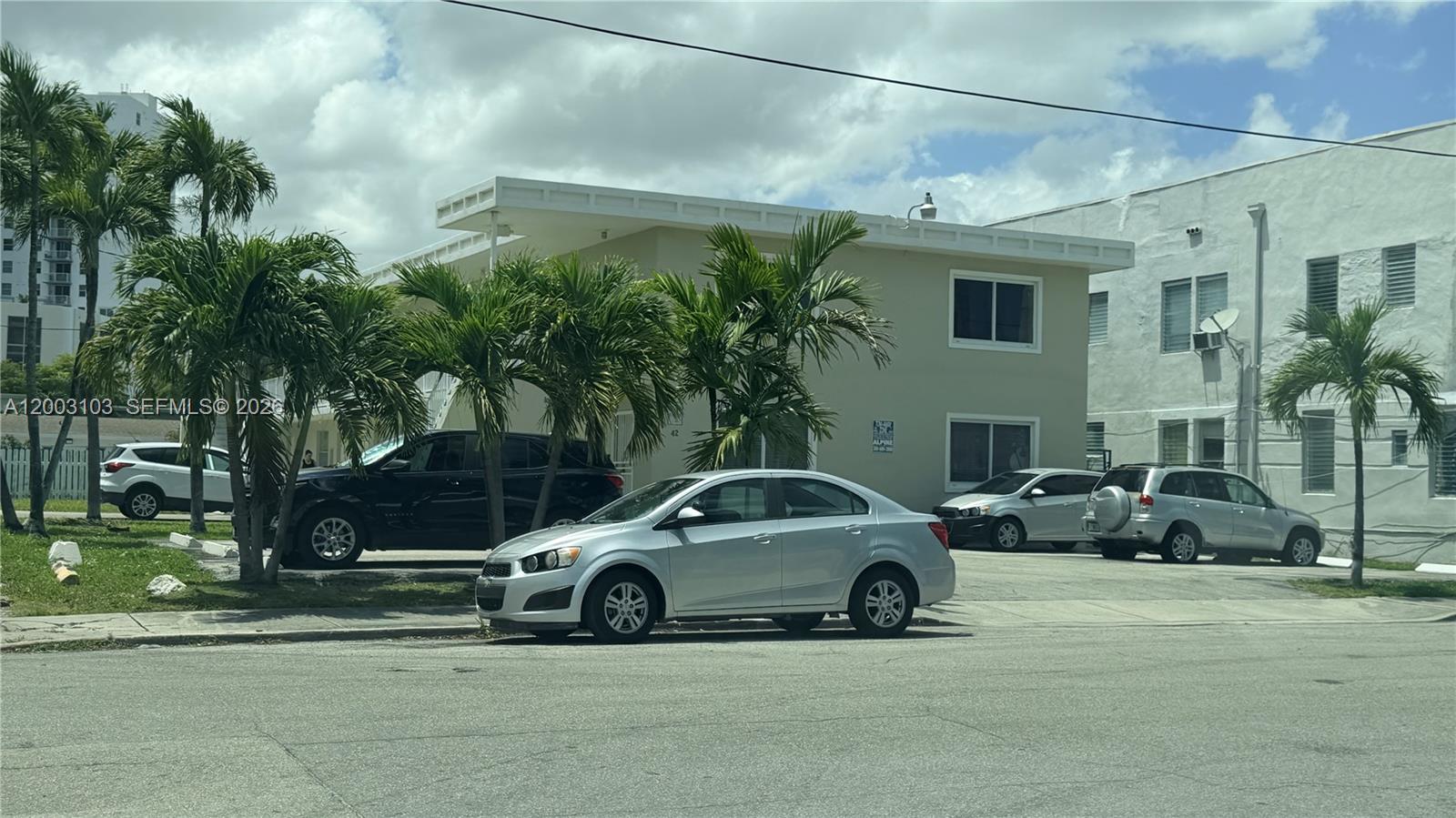 EVANSTON HEIGHTS - Land