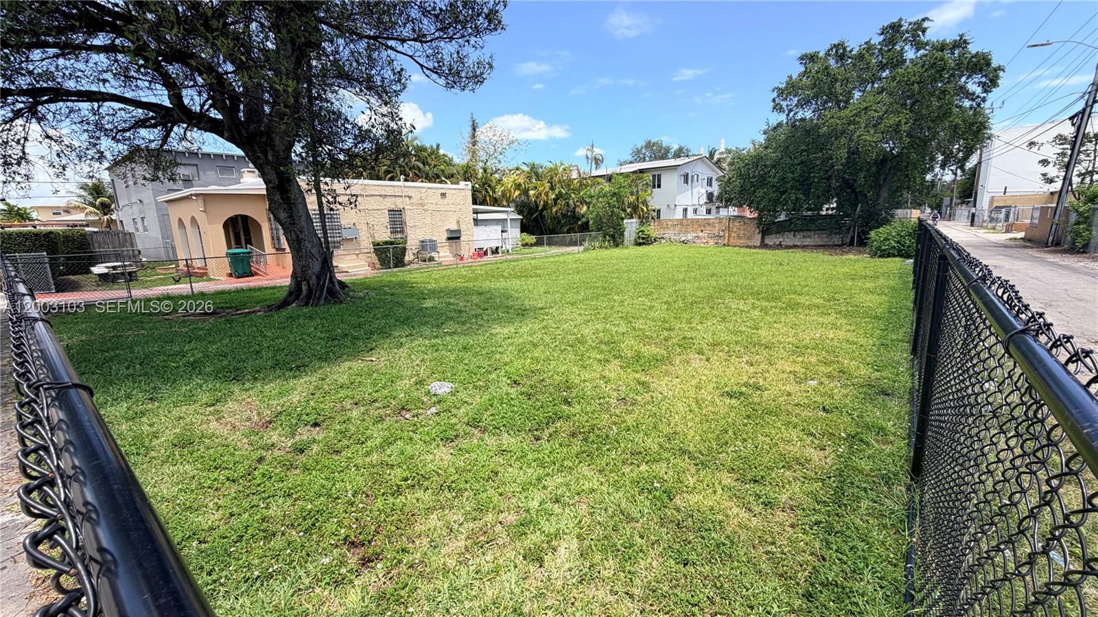 EVANSTON HEIGHTS - Land