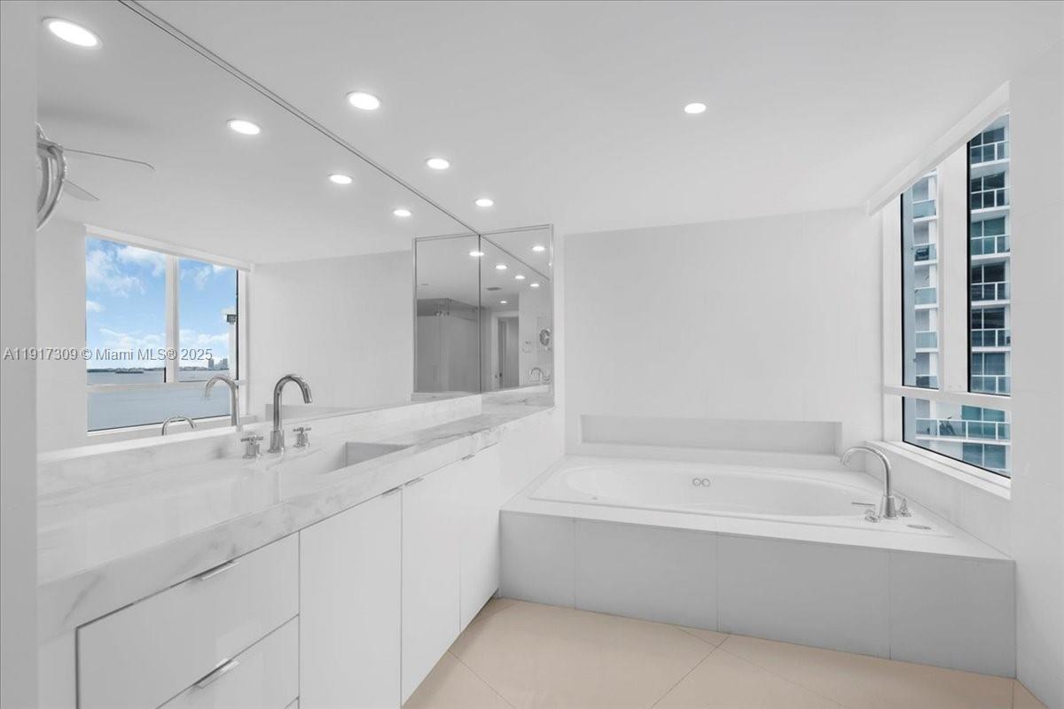 BRISTOL TOWER CONDO - Residential