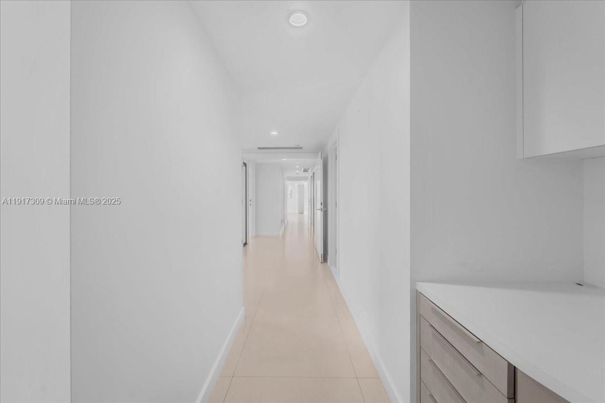 BRISTOL TOWER CONDO - Residential