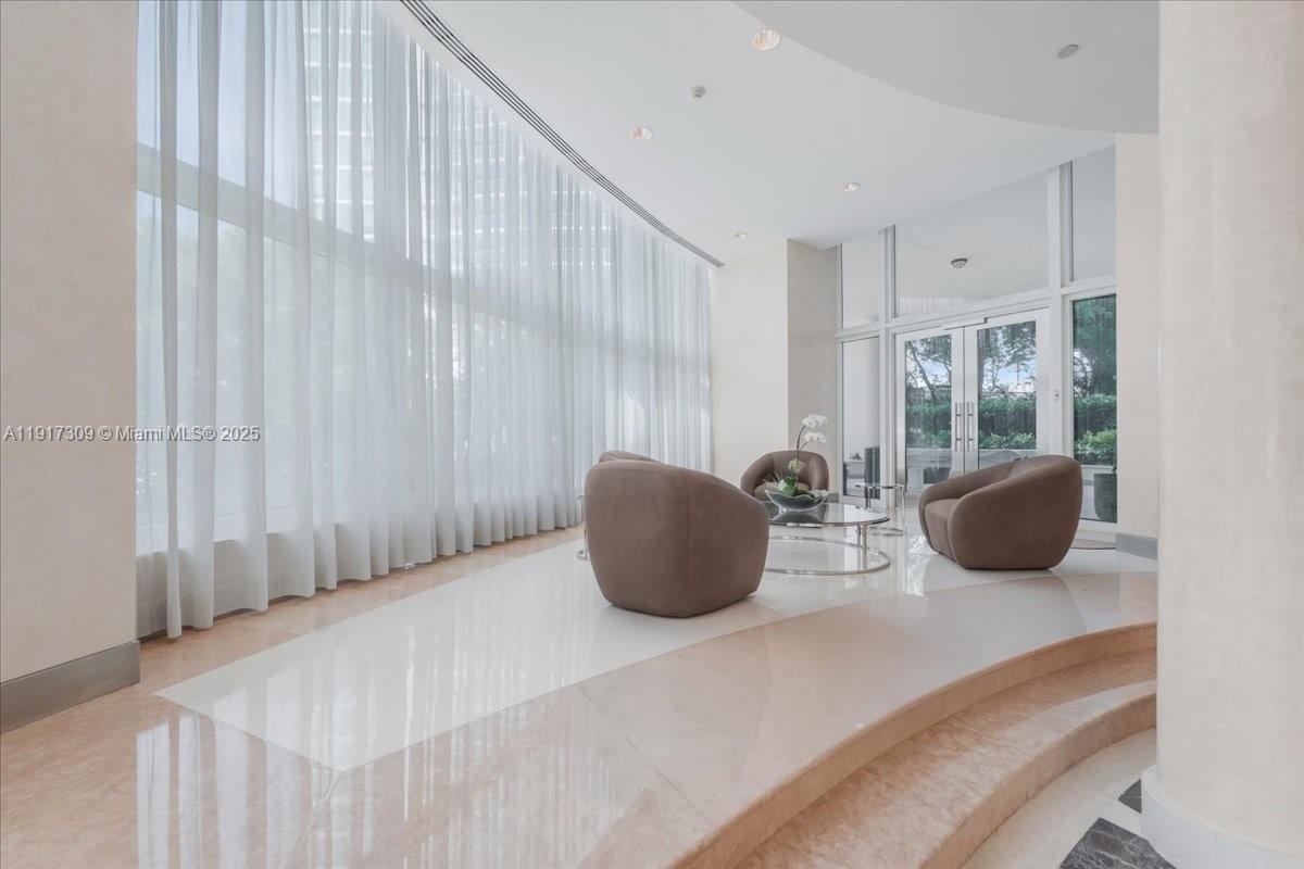 BRISTOL TOWER CONDO - Residential