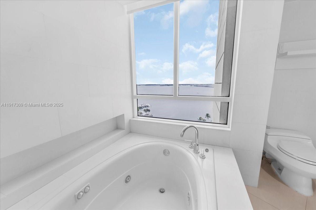 BRISTOL TOWER CONDO - Residential