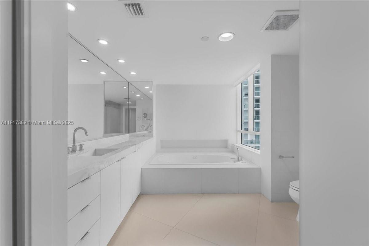 BRISTOL TOWER CONDO - Residential