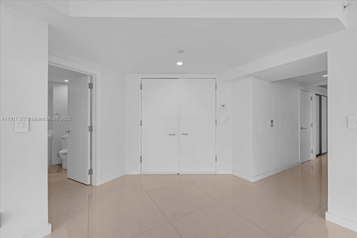 BRISTOL TOWER CONDO - Residential