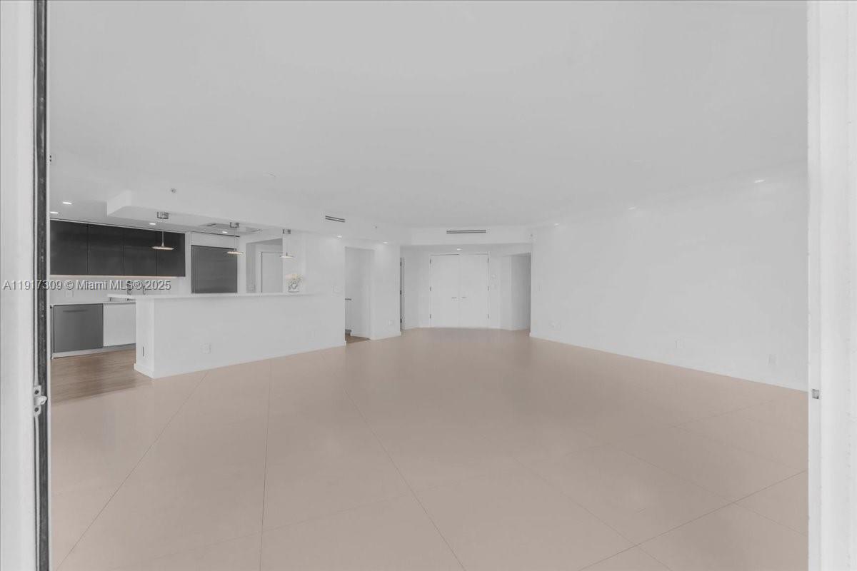 BRISTOL TOWER CONDO - Residential