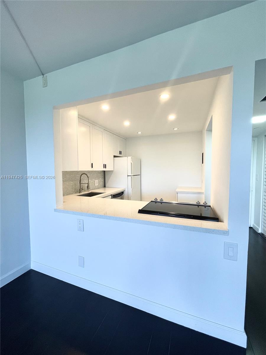 CORONADO CONDO- TOWER II - Residential