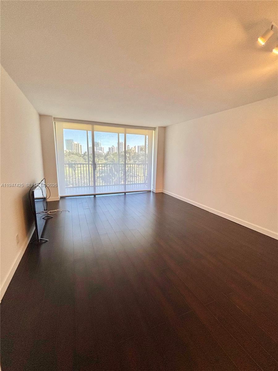 CORONADO CONDO- TOWER II - Residential