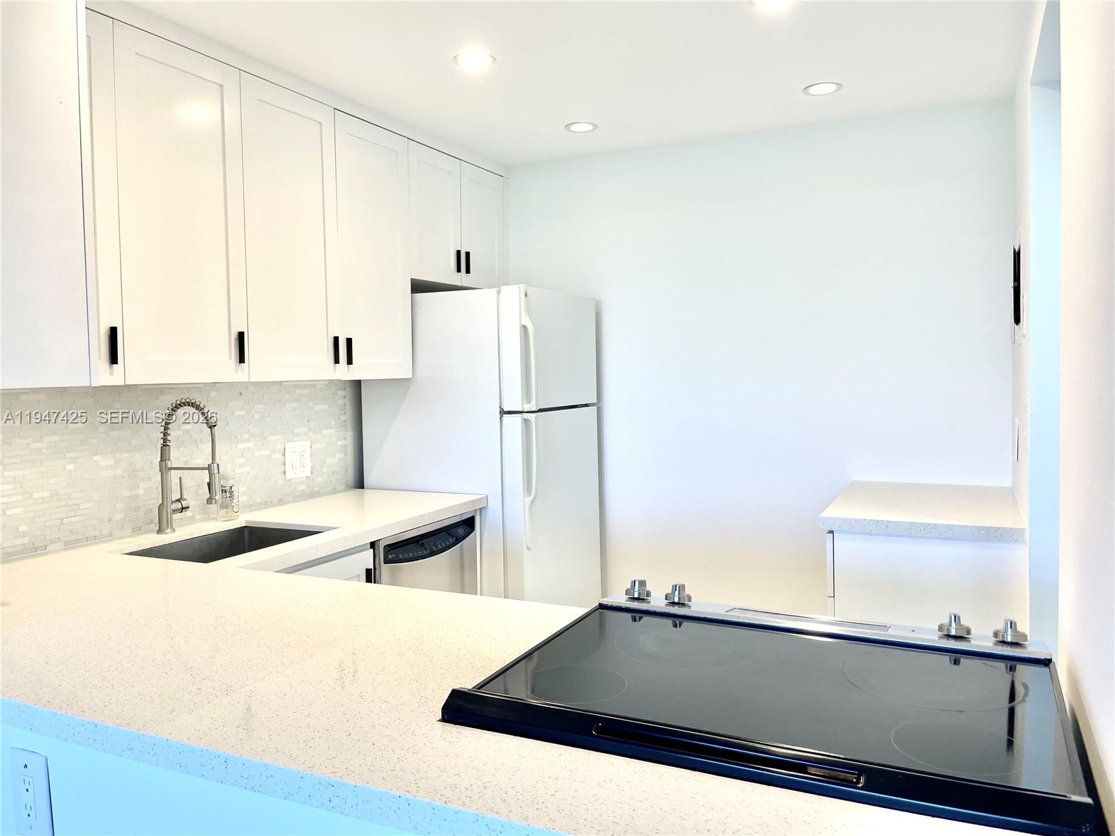 CORONADO CONDO- TOWER II - Residential