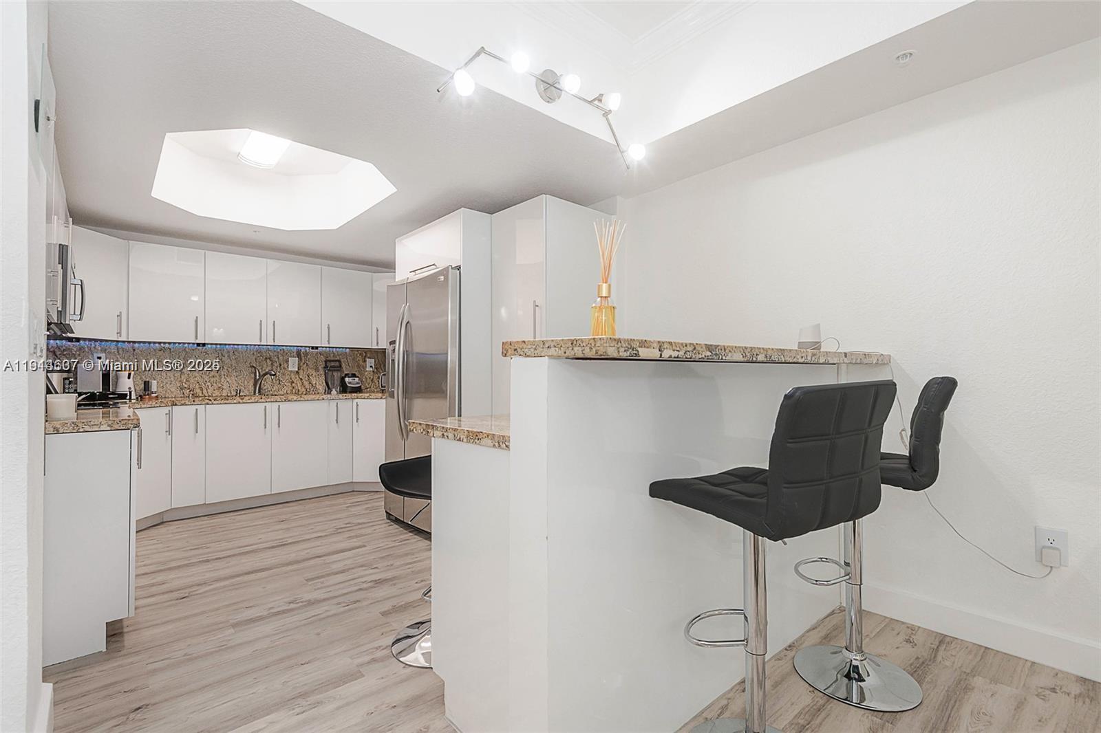 POINCIANA LAKES VILLAS CO - Residential