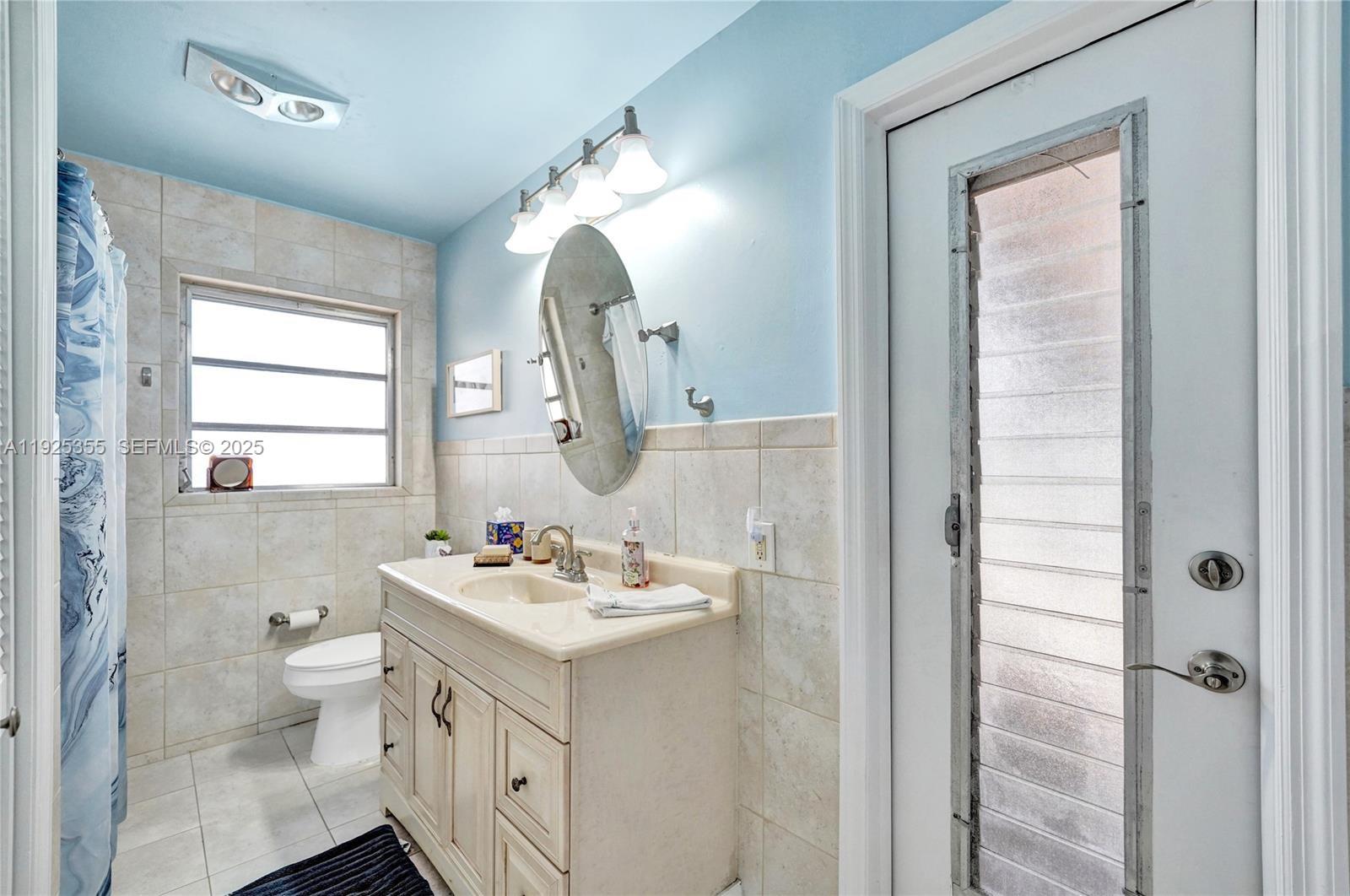 VENETIAN ISLES 2ND SEC - Residential Lease