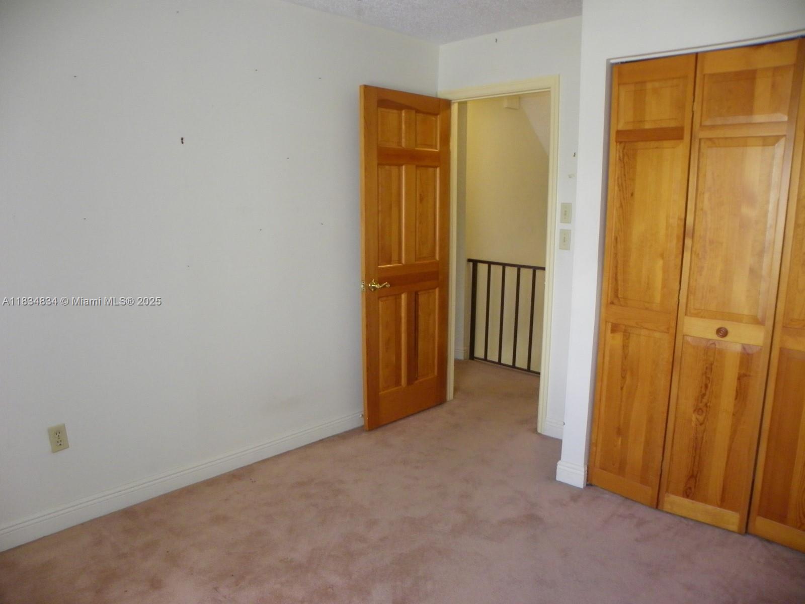 SUNCREST TOWNHOUSE CONDO - Residential