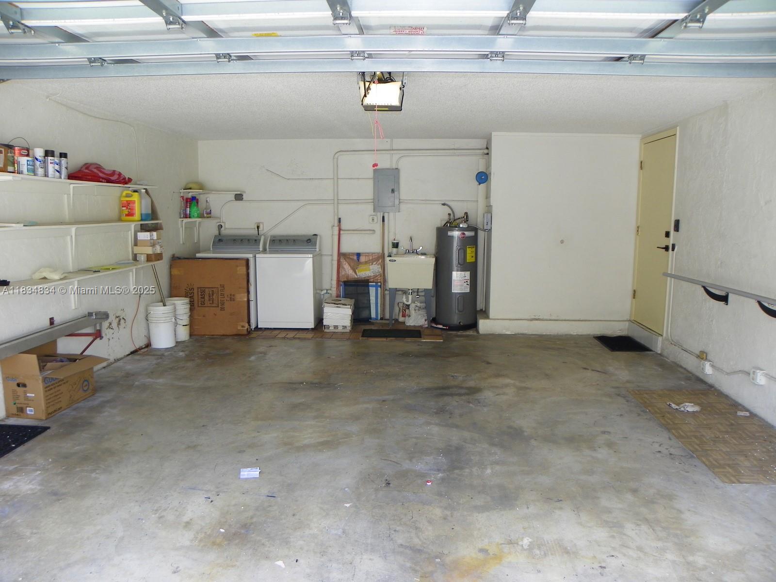 SUNCREST TOWNHOUSE CONDO - Residential