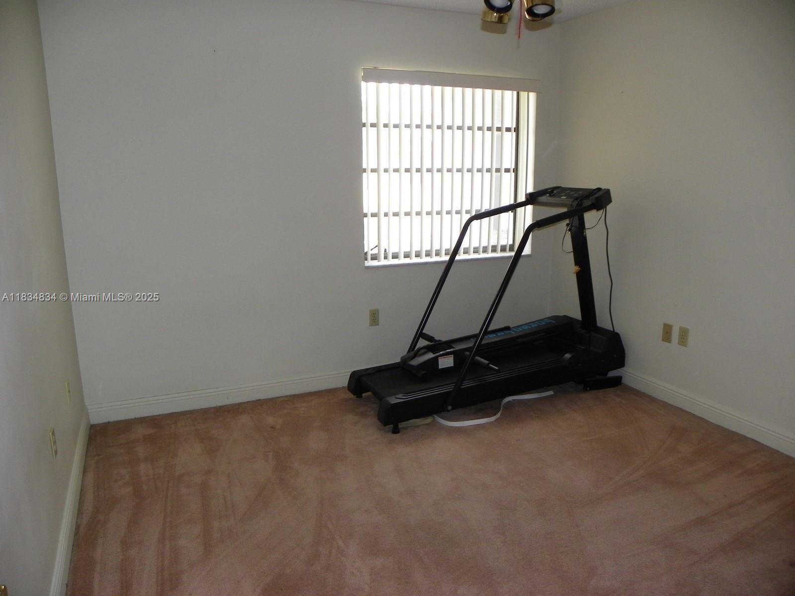 SUNCREST TOWNHOUSE CONDO - Residential