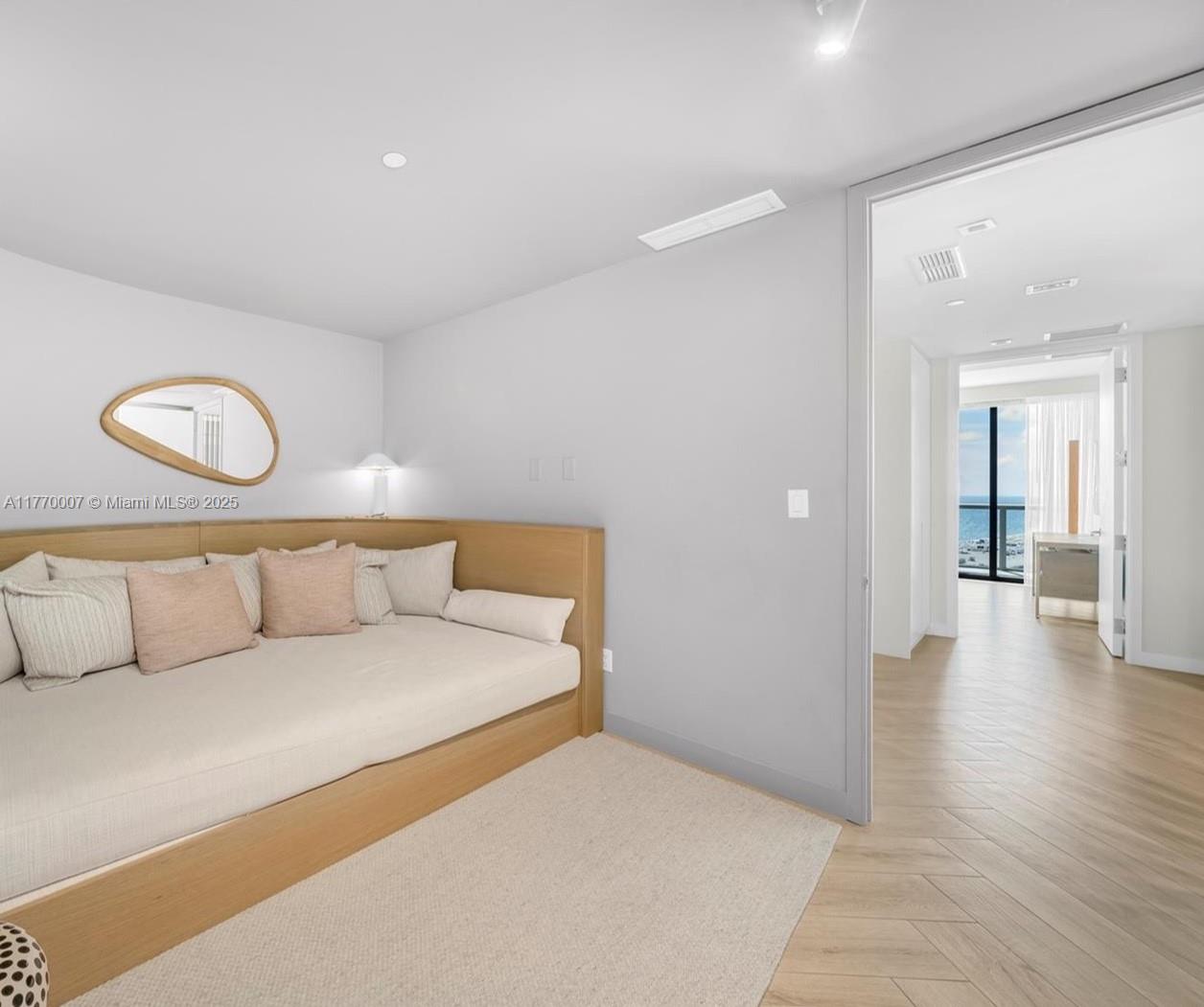 2201 COLLINS AVE CONDO - Residential