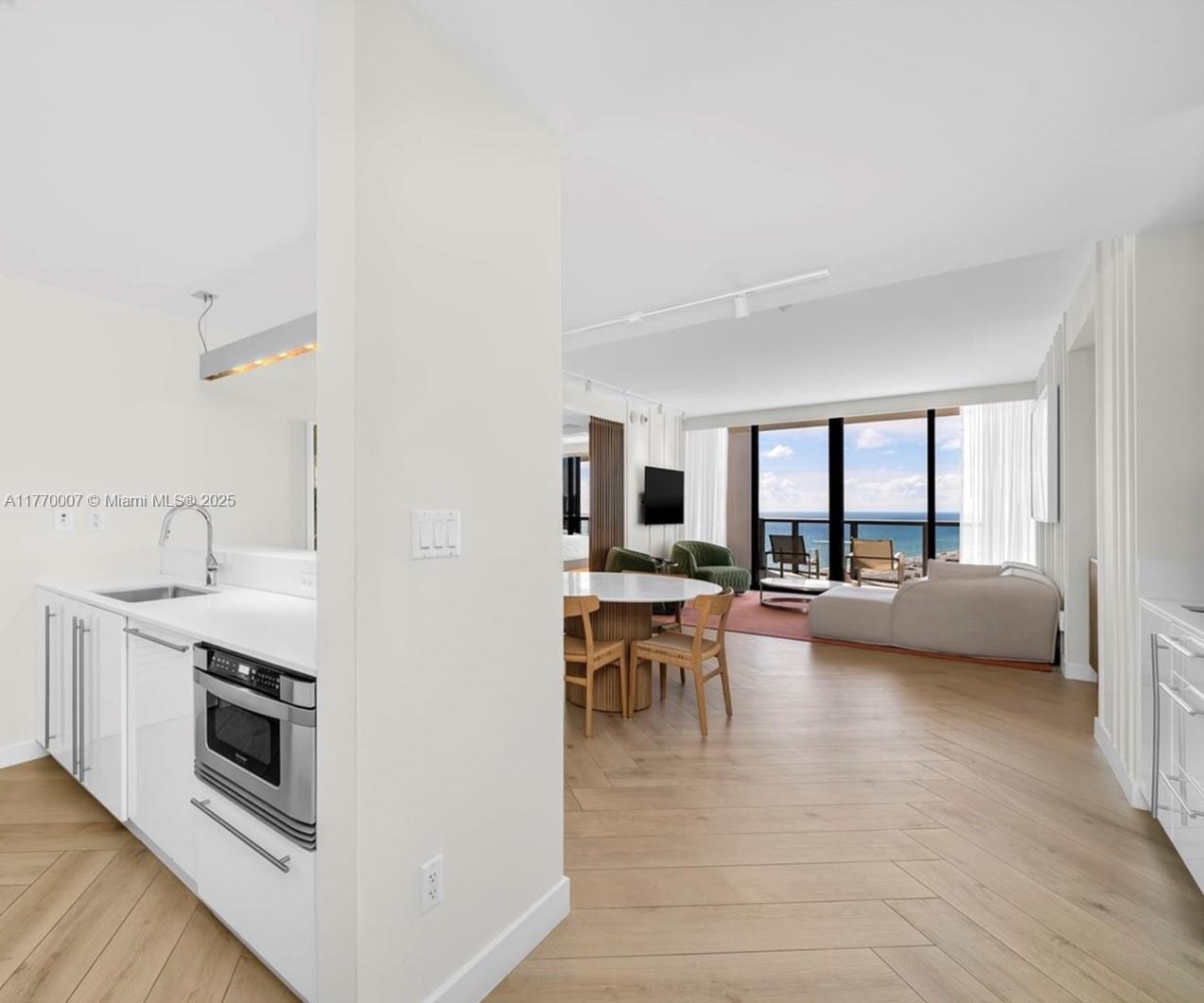 2201 COLLINS AVE CONDO - Residential