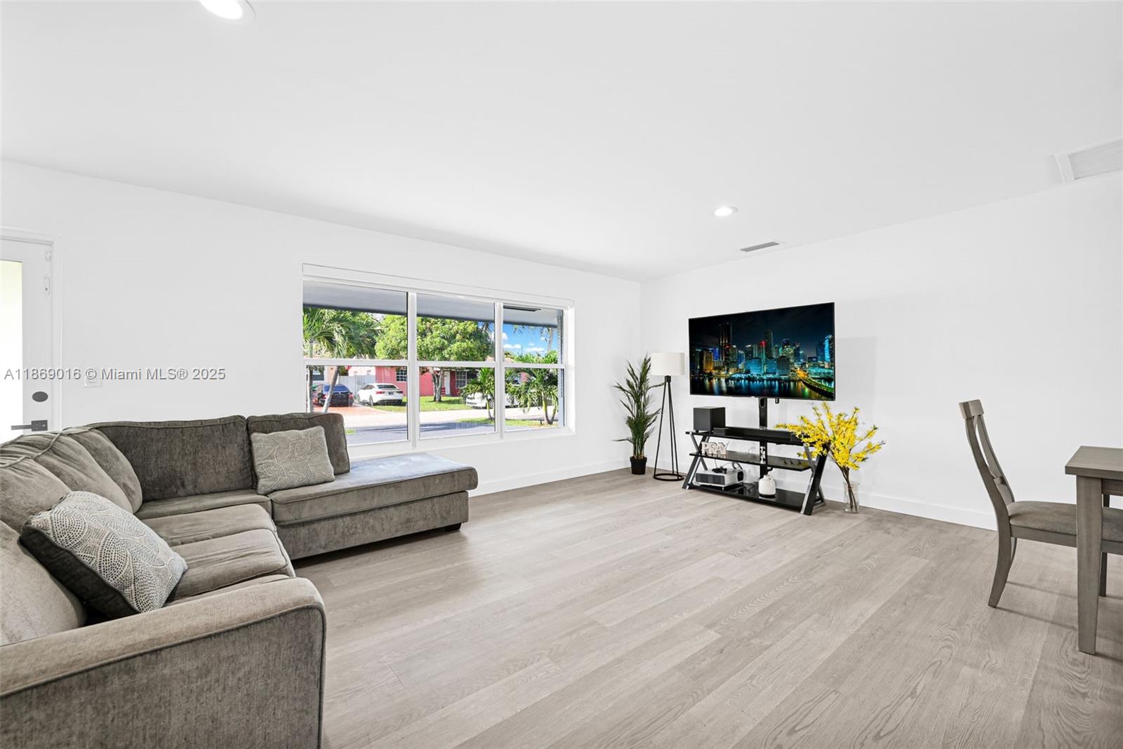 MIRAMAR SEC 14 - Residential