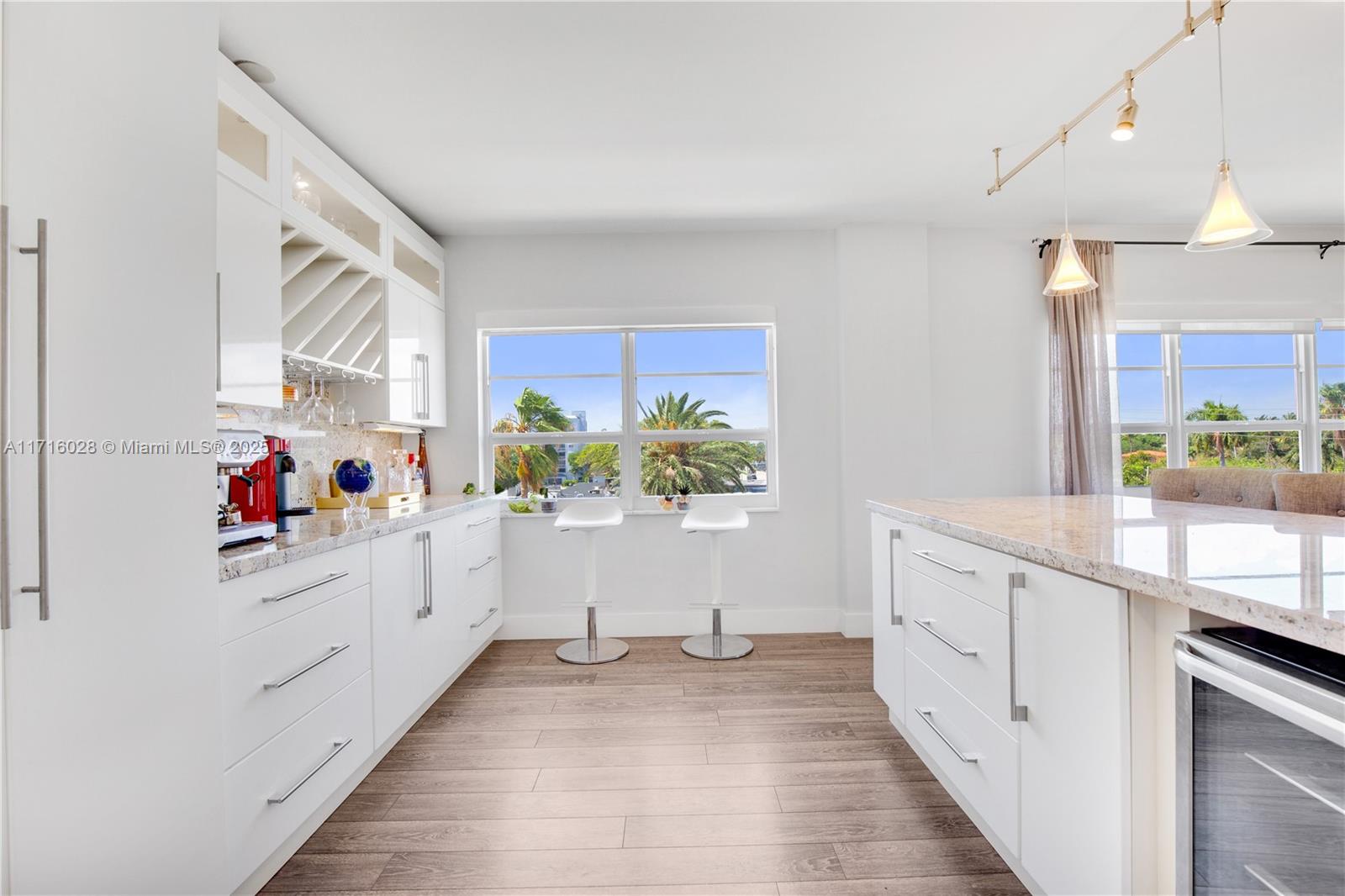 MARINE TOWER CONDO - Residential