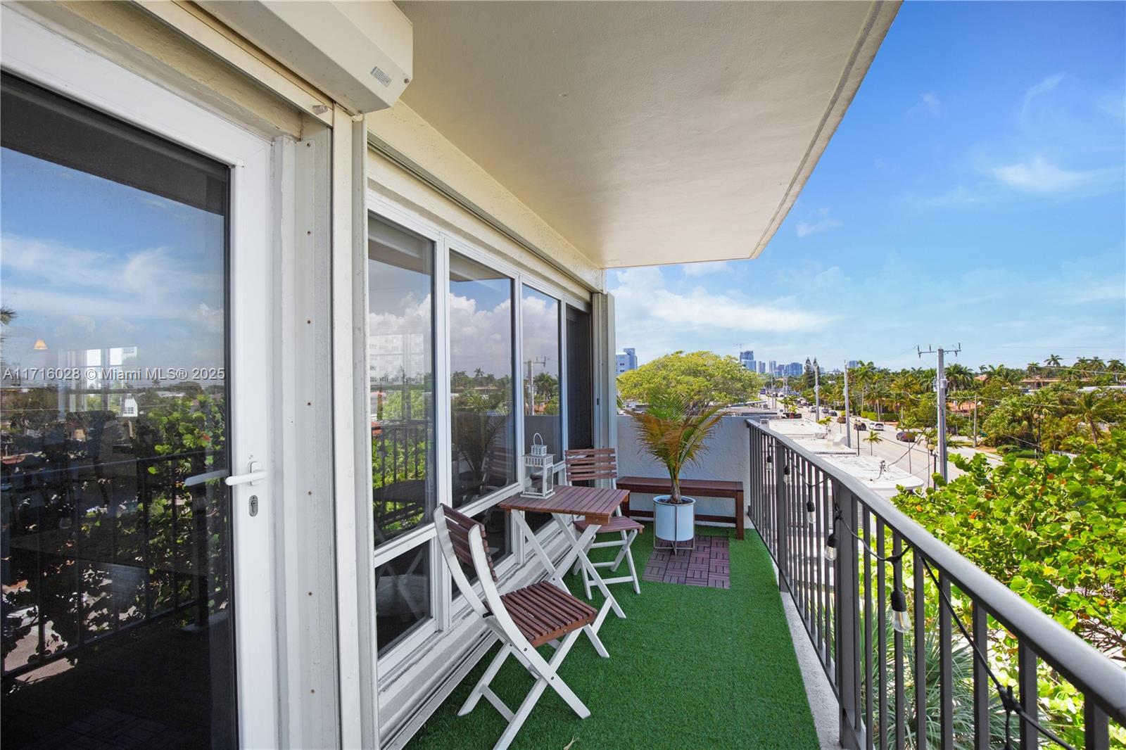 MARINE TOWER CONDO - Residential