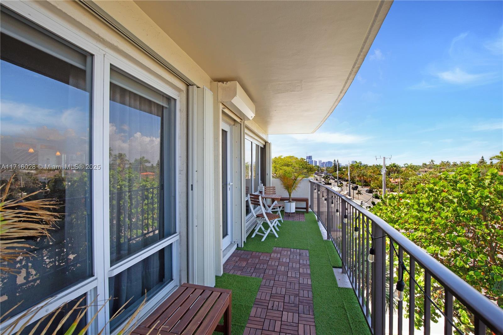 MARINE TOWER CONDO - Residential