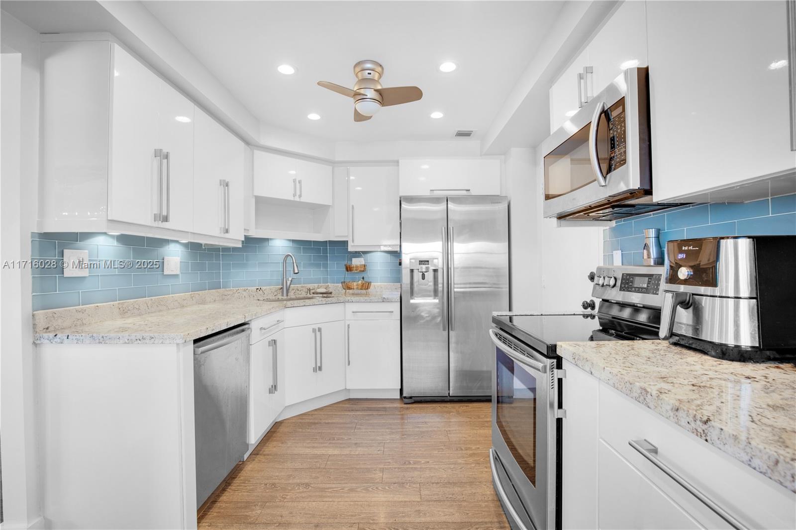 MARINE TOWER CONDO - Residential