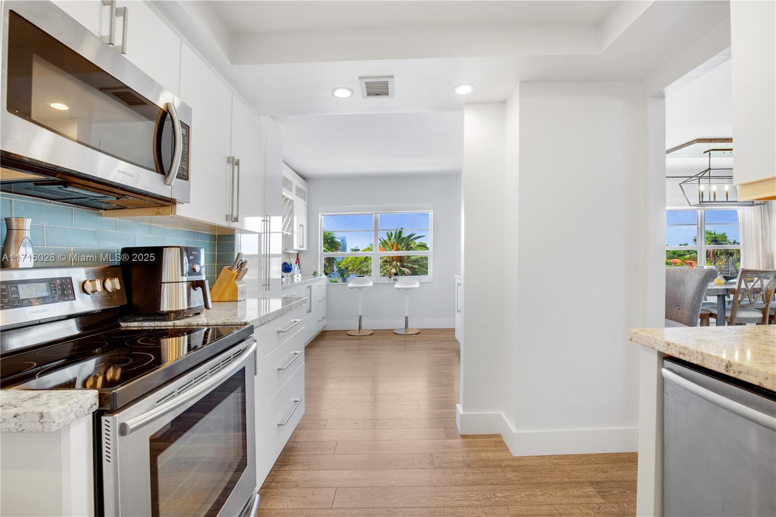 MARINE TOWER CONDO - Residential