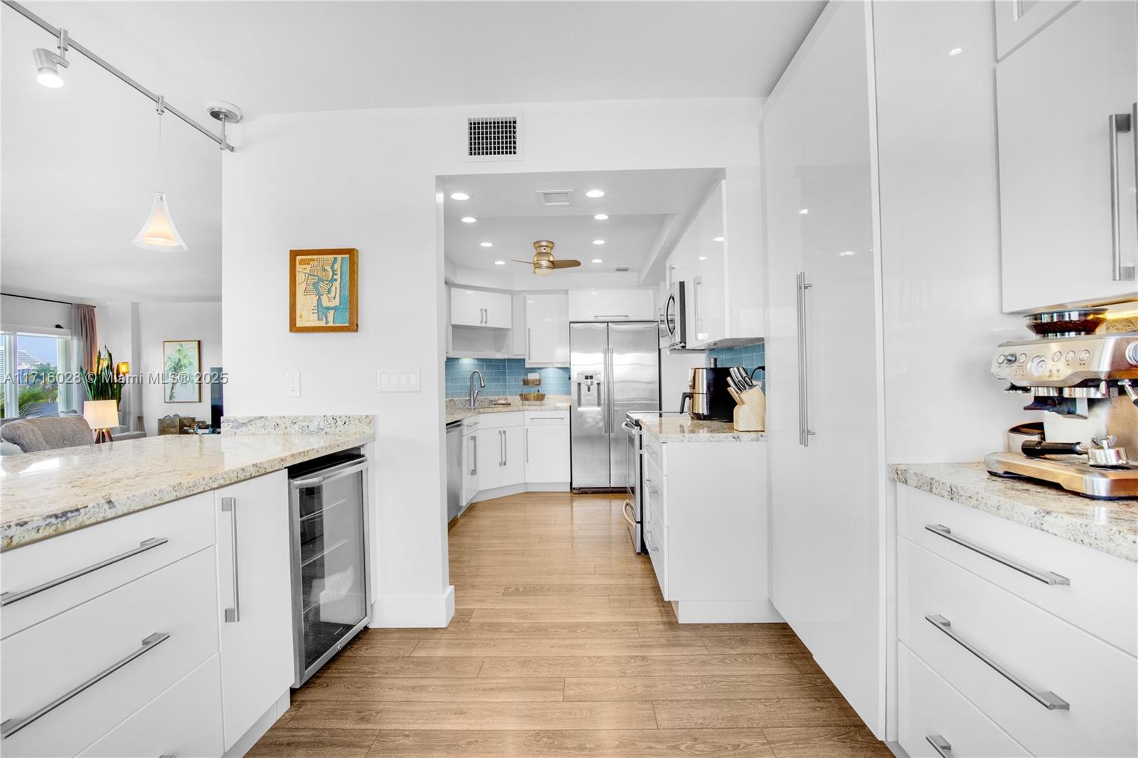 MARINE TOWER CONDO - Residential
