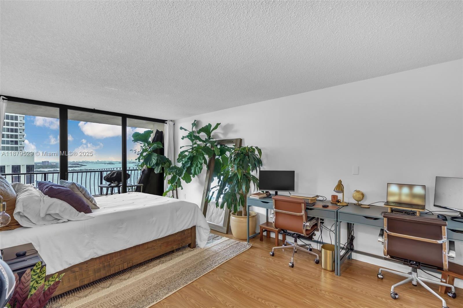 VENETIA CONDO - Residential