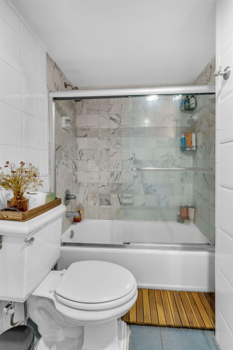 VENETIA CONDO - Residential