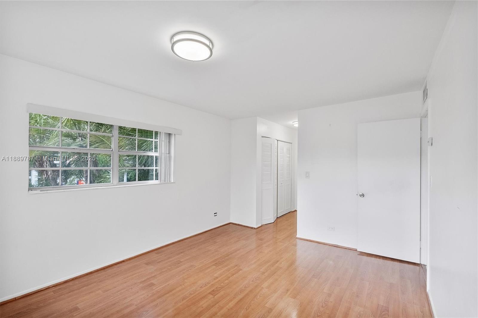 GRANDA DADELAND CONDO - Residential