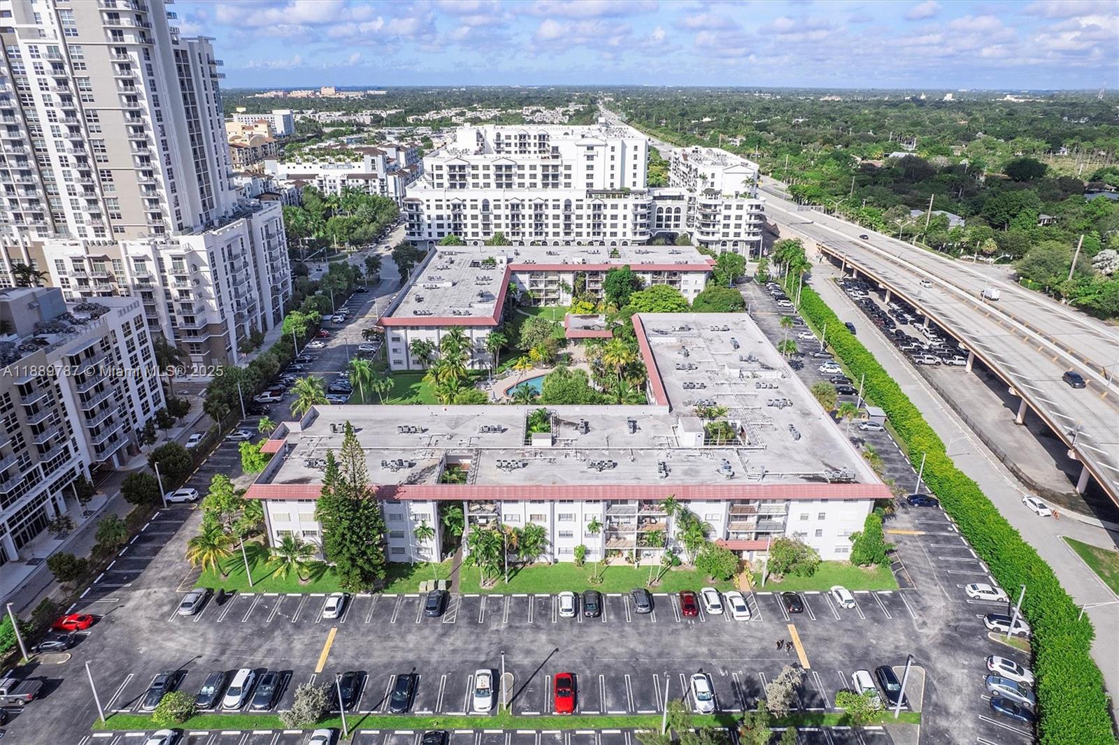 GRANDA DADELAND CONDO - Residential