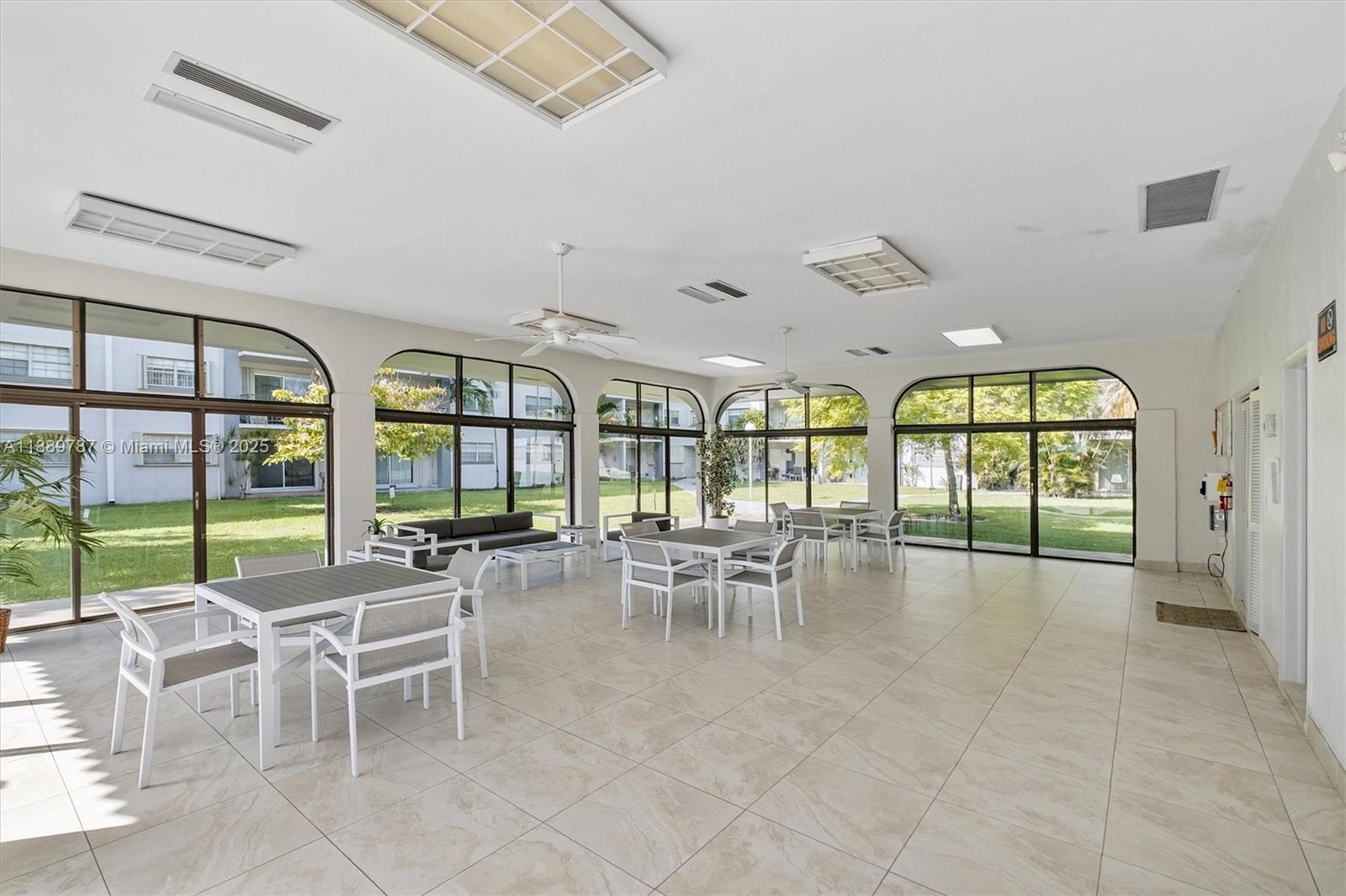 GRANDA DADELAND CONDO - Residential