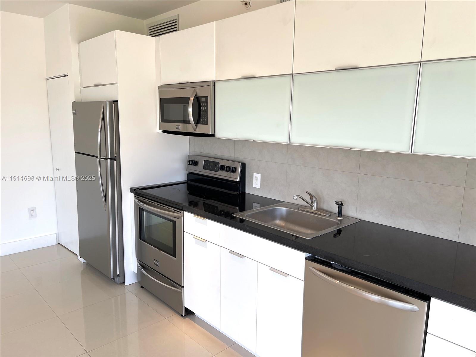 TATUM WATERWAY SUB - Residential Lease