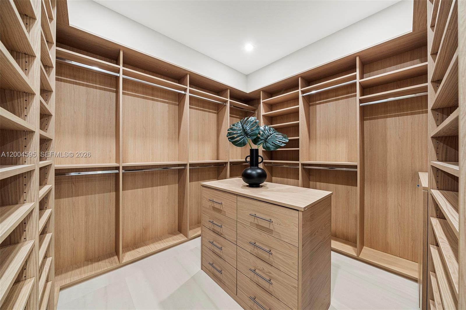 OCEAN VIEW HEIGHTS - Residential