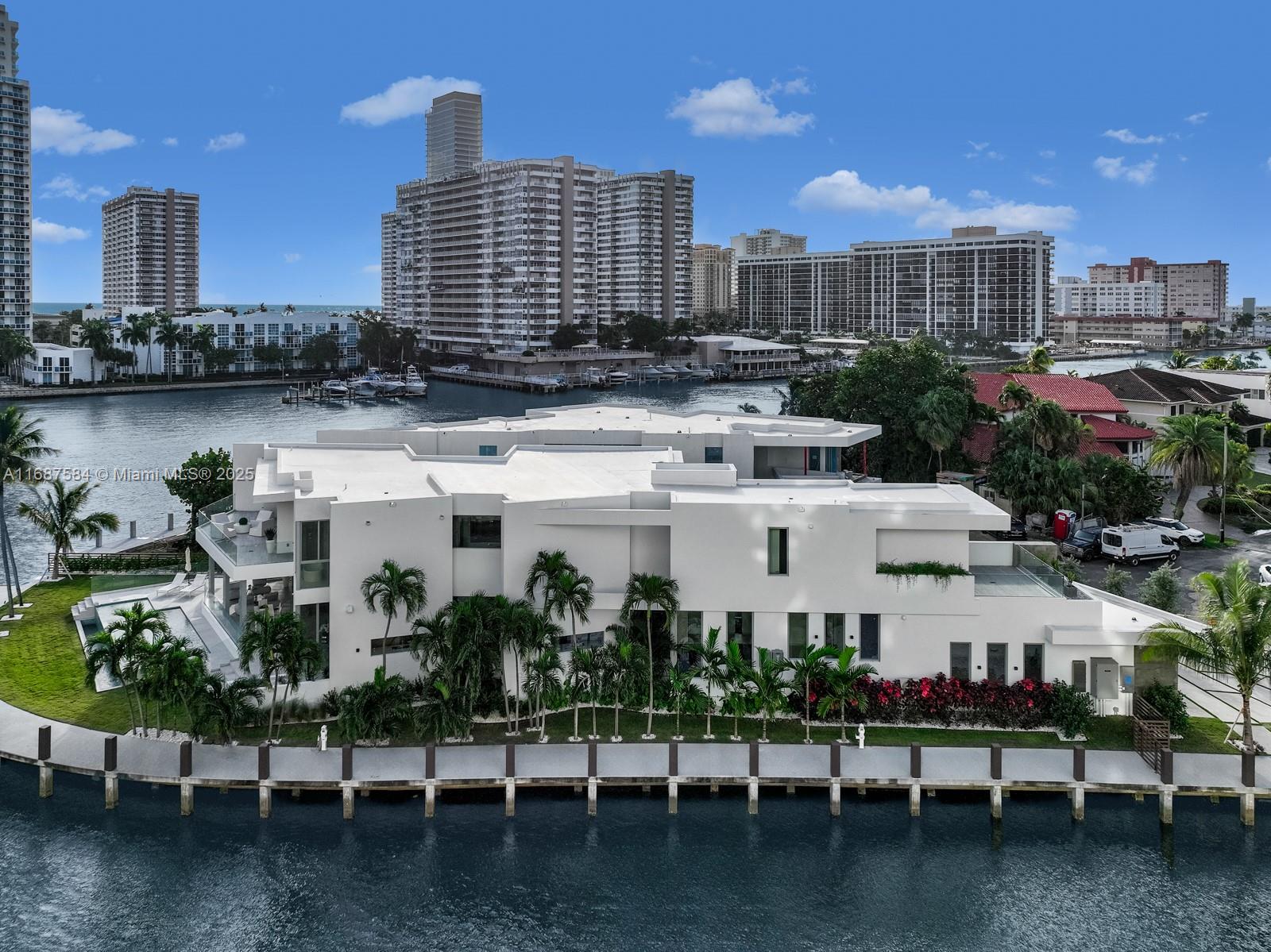 GOLDEN ISLES SEC A REV PL - Residential