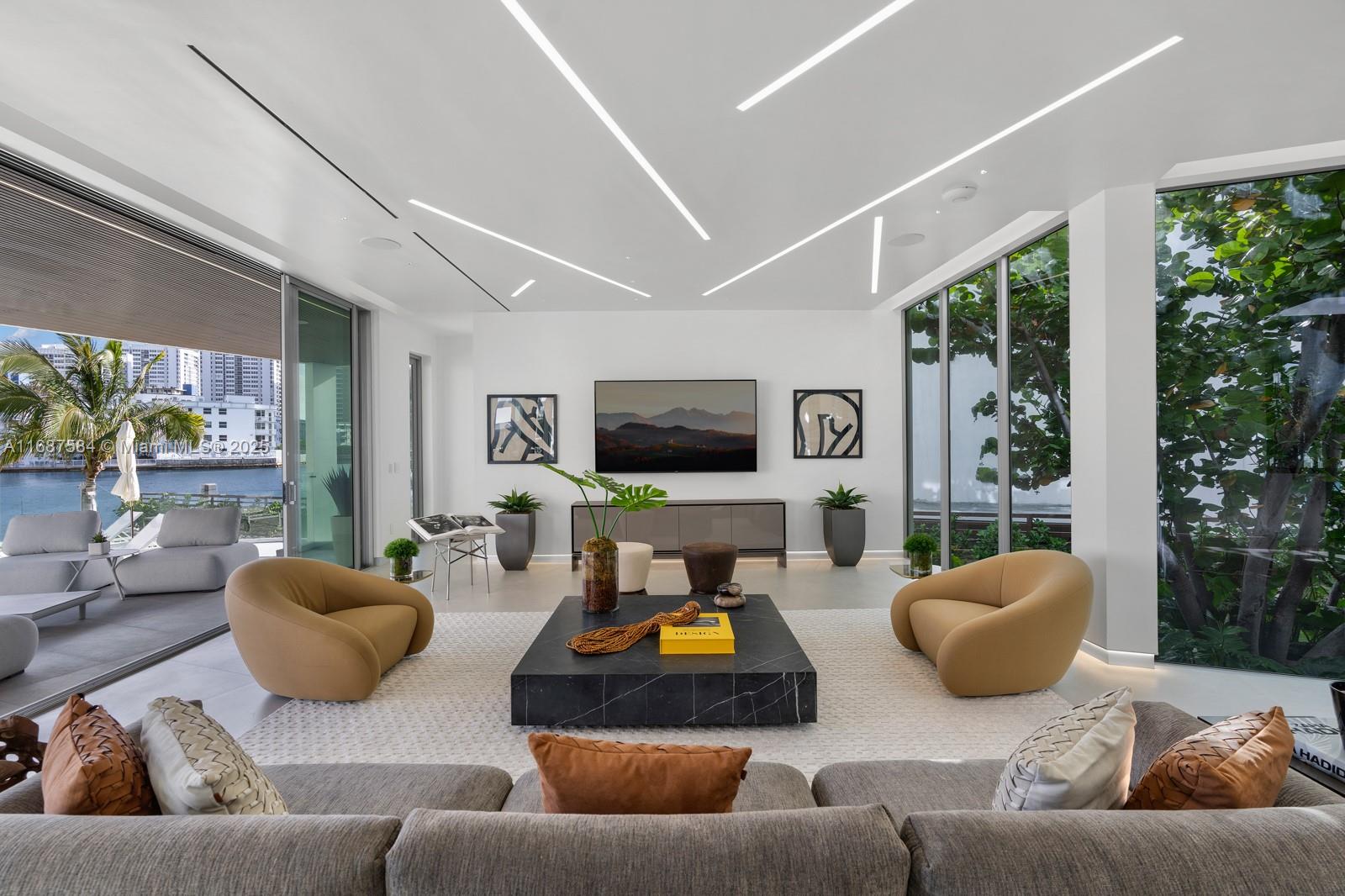GOLDEN ISLES SEC A REV PL - Residential