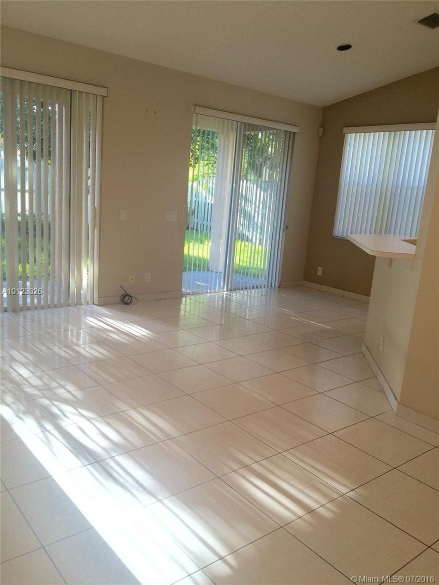 Bright & beautiful house in the best location of weston. Close to A SCHOOLS, Shops and Restaurants. House will be painted before tenants move in. Easy to show. proof of income it's a must.