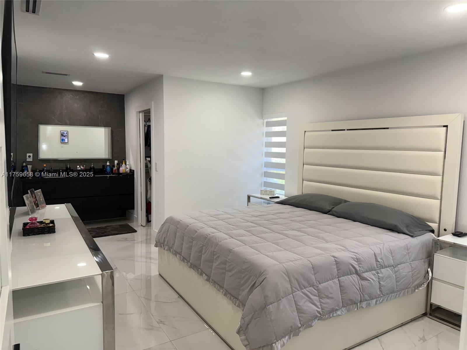 WEST GABLES ESTATES CONDO - Residential