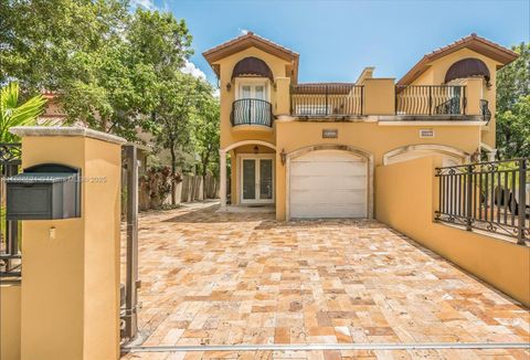 3065 Allamanda Street Coconut Grove FL 33133