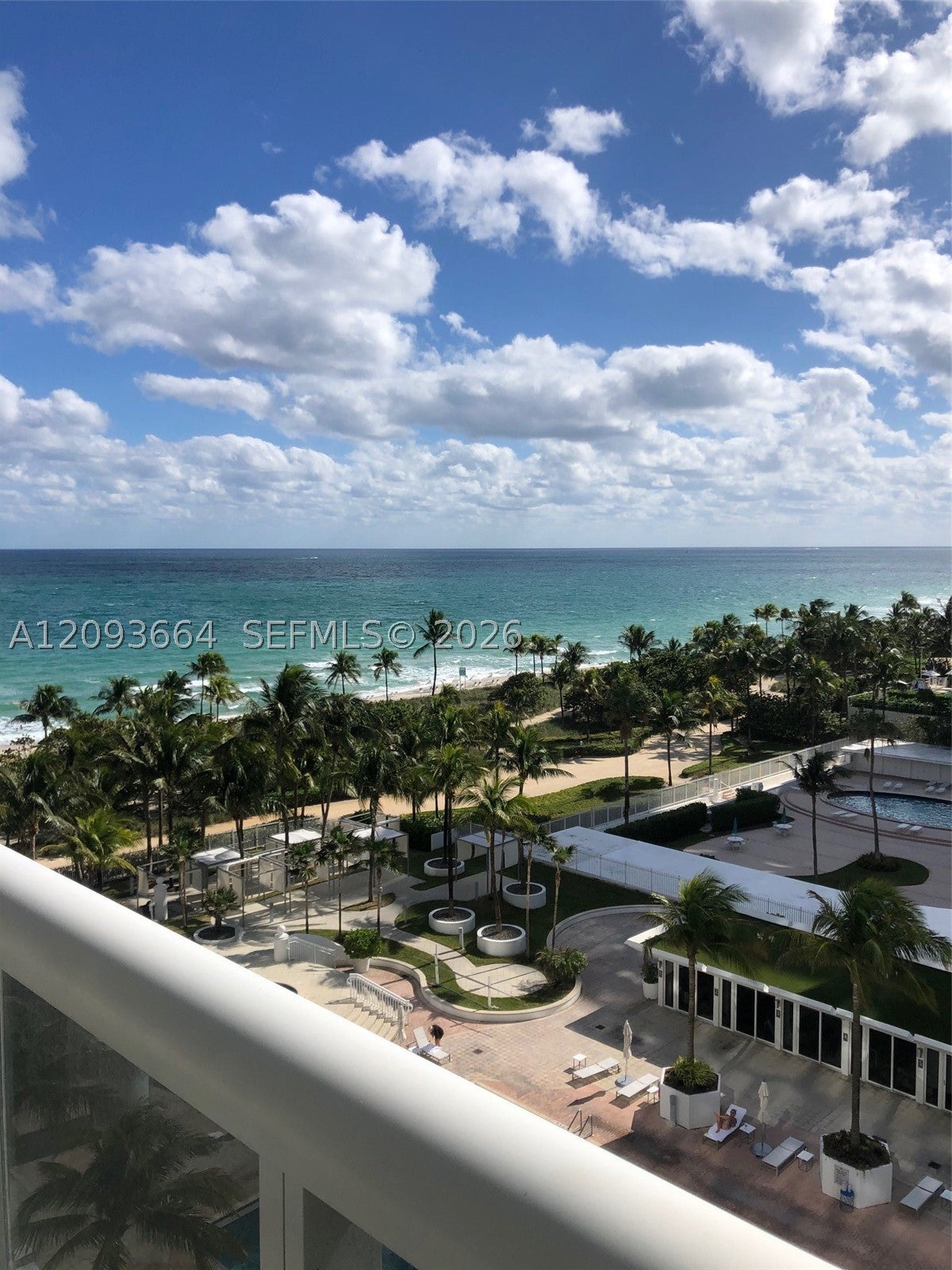 10275 Collins Ave 715