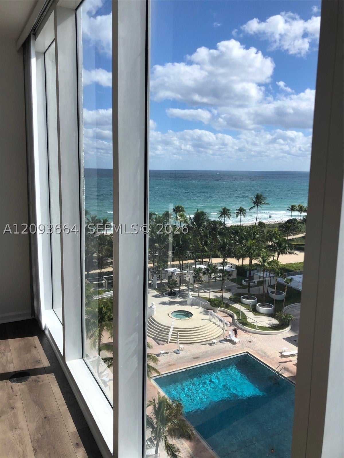 10275 Collins Ave 715