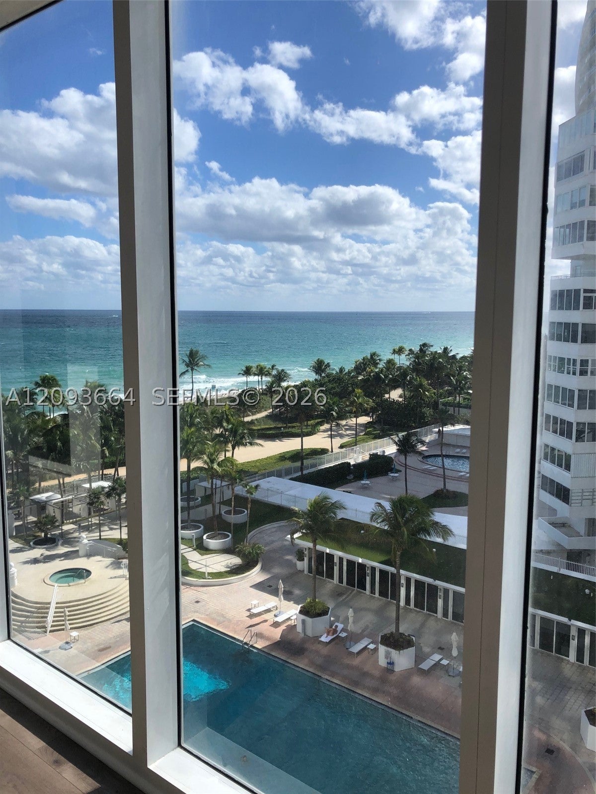 10275 Collins Ave 715